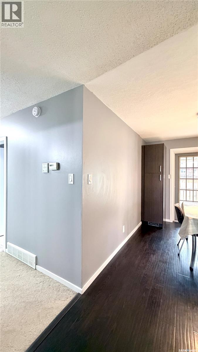 508 Mcgillivray Street, Outlook, Saskatchewan  S0L 2N0 - Photo 27 - SK047662