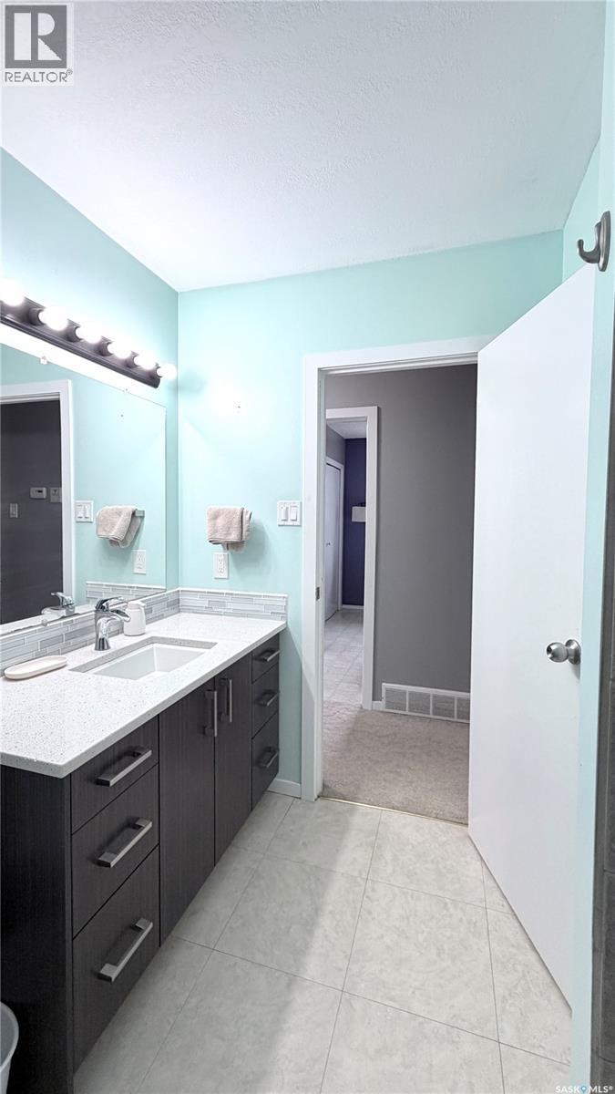 508 Mcgillivray Street, Outlook, Saskatchewan  S0L 2N0 - Photo 31 - SK047662