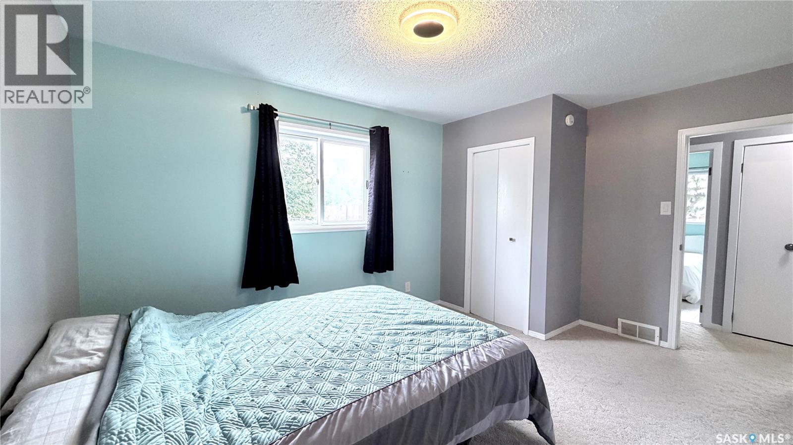 508 Mcgillivray Street, Outlook, Saskatchewan  S0L 2N0 - Photo 38 - SK047662