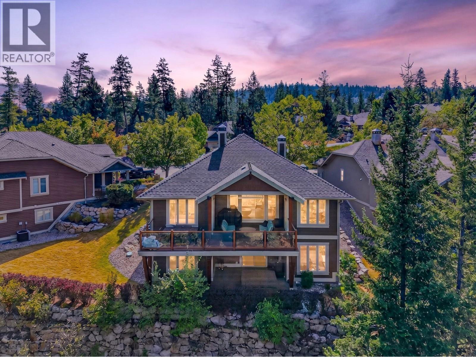 159 Dormie Park Crescent, Vernon, British Columbia  V1H 1Y7 - Photo 2 - 10399486