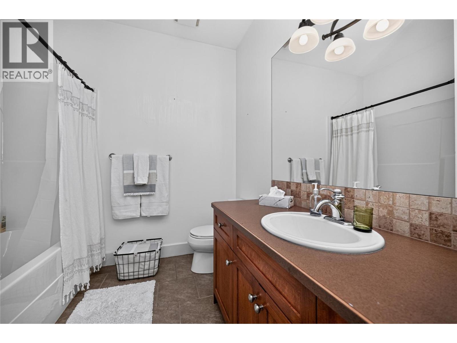159 Dormie Park Crescent, Vernon, British Columbia  V1H 1Y7 - Photo 62 - 10399486