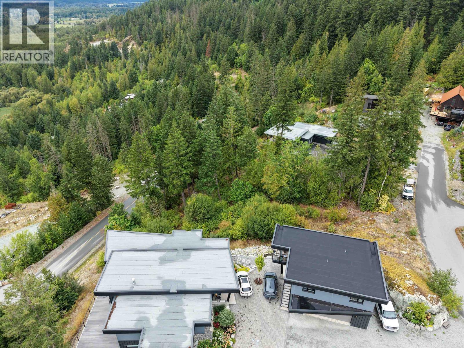 1709 Wishbone Court, Squamish, British Columbia  V0N 2L3 - Photo 13 - R3161904