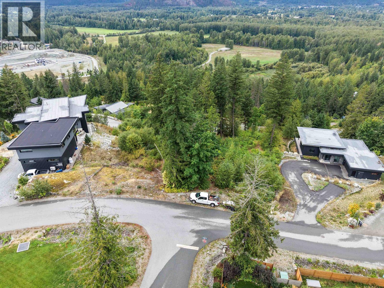 1709 Wishbone Court, Squamish, British Columbia  V0N 2L3 - Photo 6 - R3161904