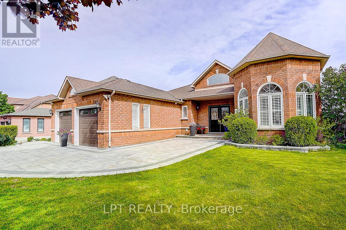 585 Holgate Circle, Newmarket, Ontario  L3X 1V8 - Photo 2 - N13750102
