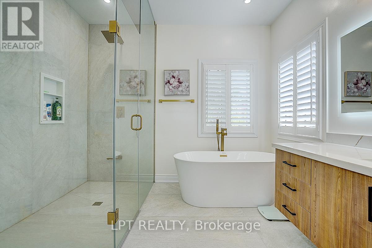585 Holgate Circle, Newmarket, Ontario  L3X 1V8 - Photo 24 - N13750102