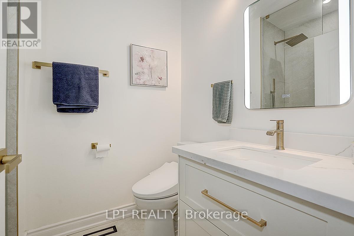 585 Holgate Circle, Newmarket, Ontario  L3X 1V8 - Photo 25 - N13750102