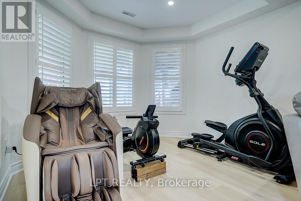 585 Holgate Circle, Newmarket, Ontario  L3X 1V8 - Photo 31 - N13750102