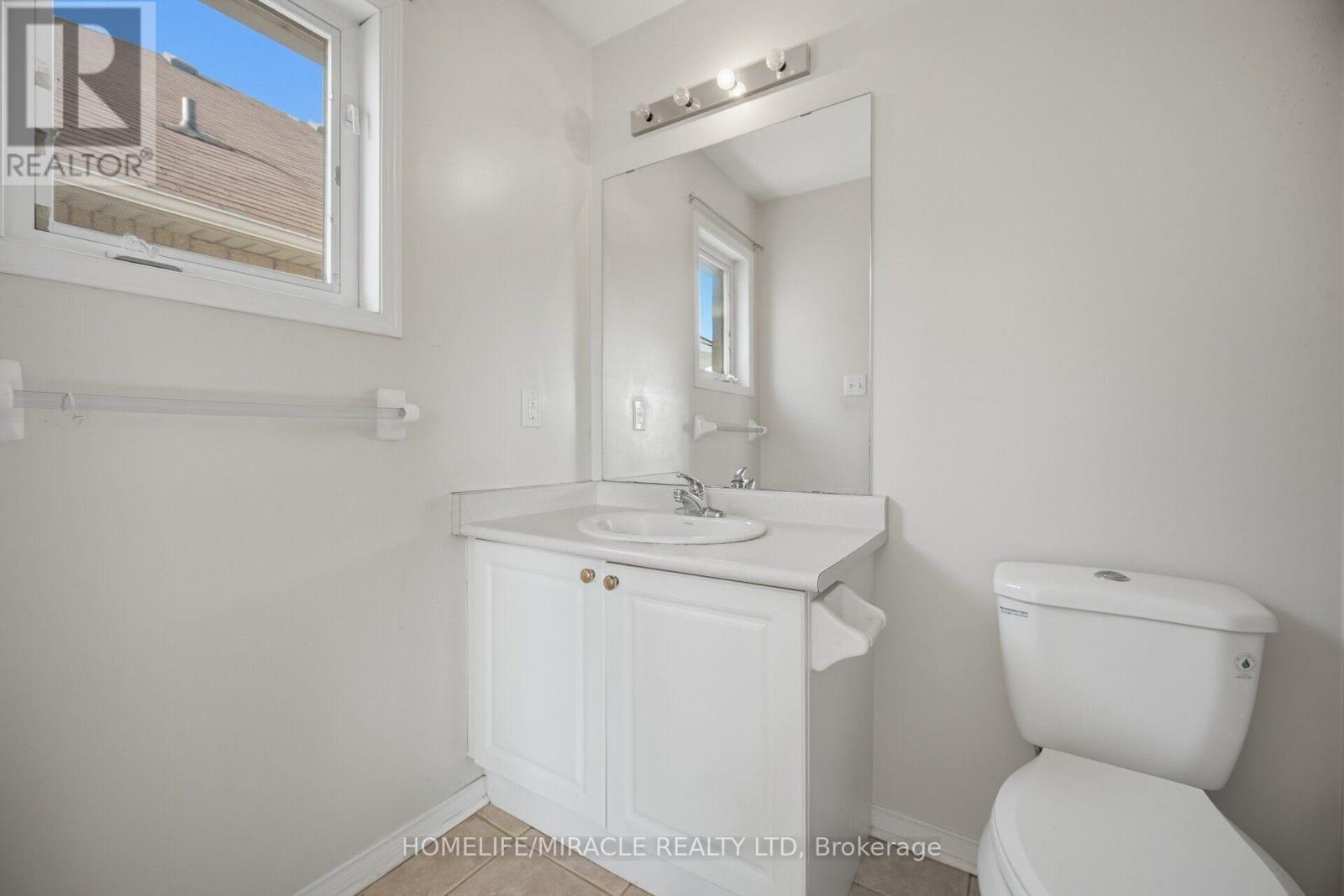 101 Crystalview Crescent, Brampton, Ontario  L6P 2S2 - Photo 24 - W13750022