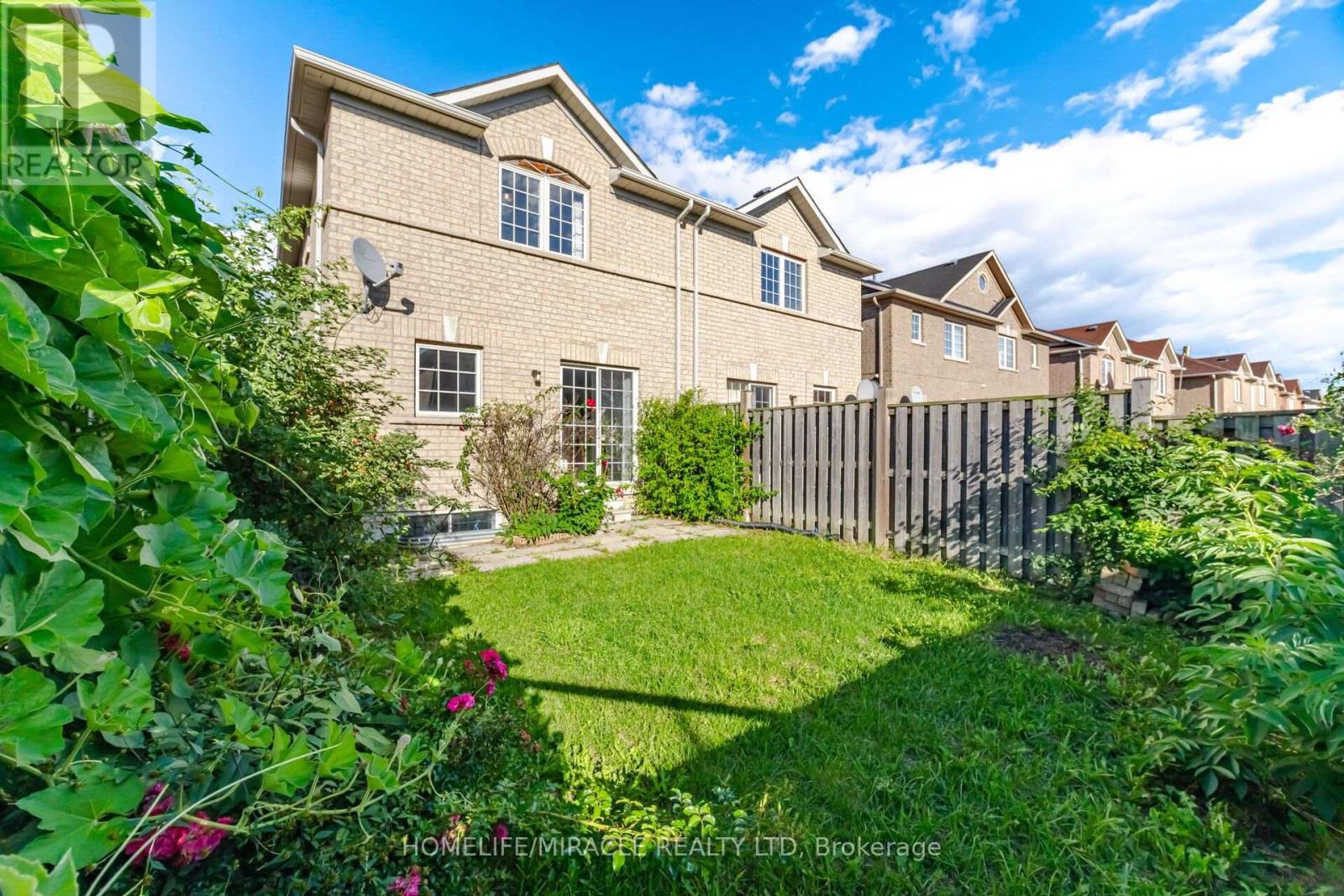 101 Crystalview Crescent, Brampton, Ontario  L6P 2S2 - Photo 39 - W13750022