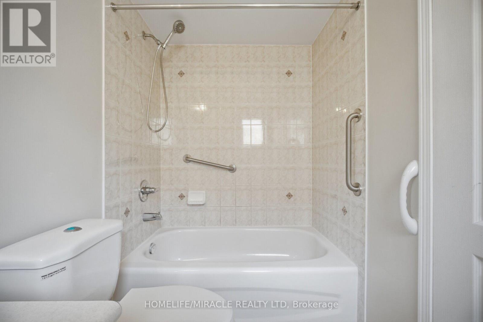 101 Crystalview Crescent, Brampton, Ontario  L6P 2S2 - Photo 25 - W13750022