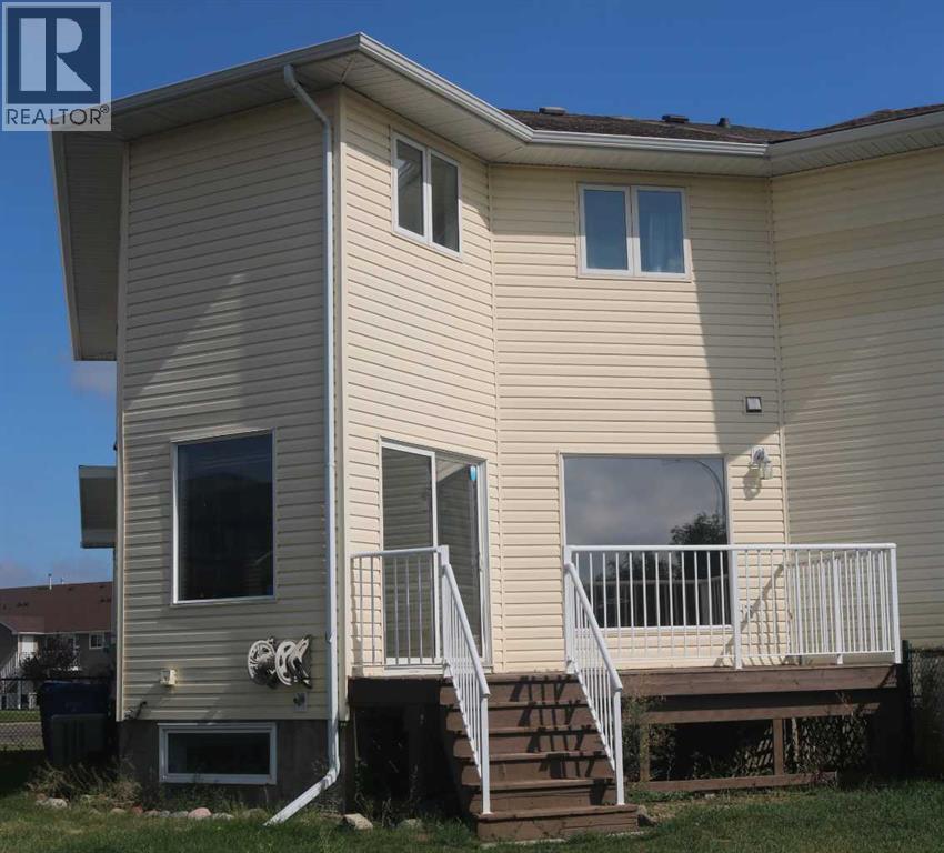 11 Northlands Crescent NE, Medicine Hat, Alberta  T1C 2A9 - Photo 31 - A2338719