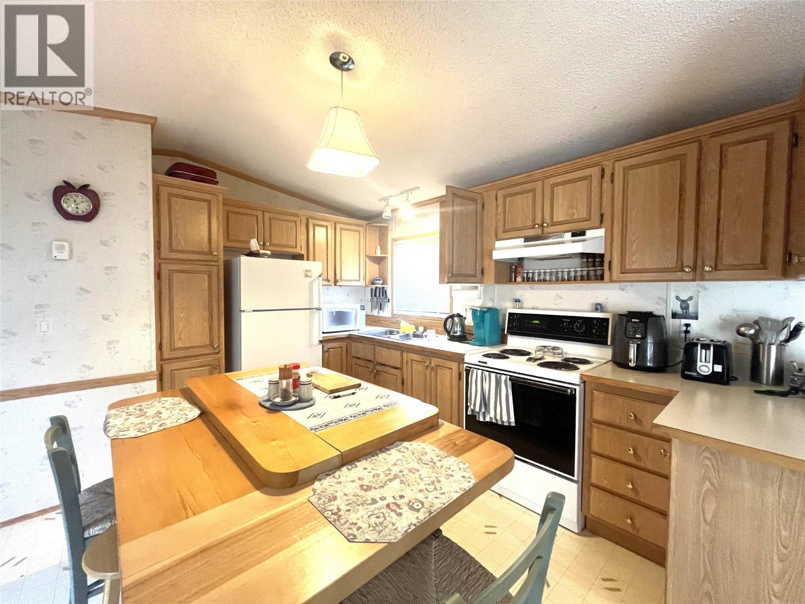 372 Agate Bay Road, Barriere, British Columbia  V0E 2E0 - Photo 10 - 10399680