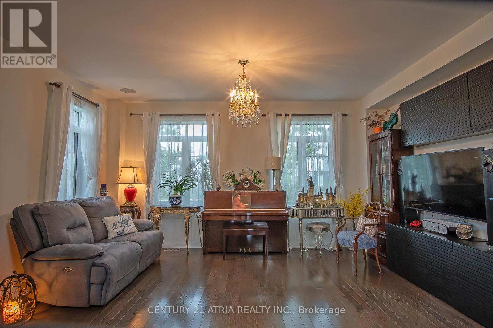 10951 Woodbine Avenue, Markham, Ontario  L6C 0X4 - Photo 2 - N13750112