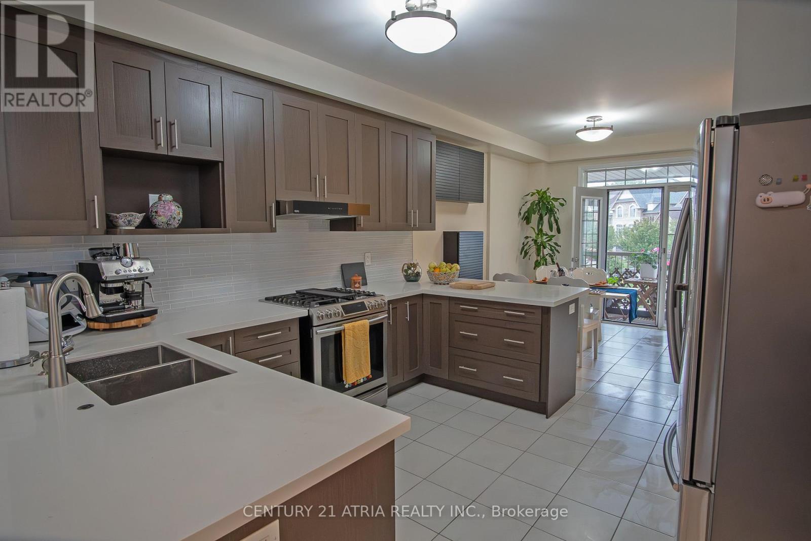 10951 Woodbine Avenue, Markham, Ontario  L6C 0X4 - Photo 5 - N13750112