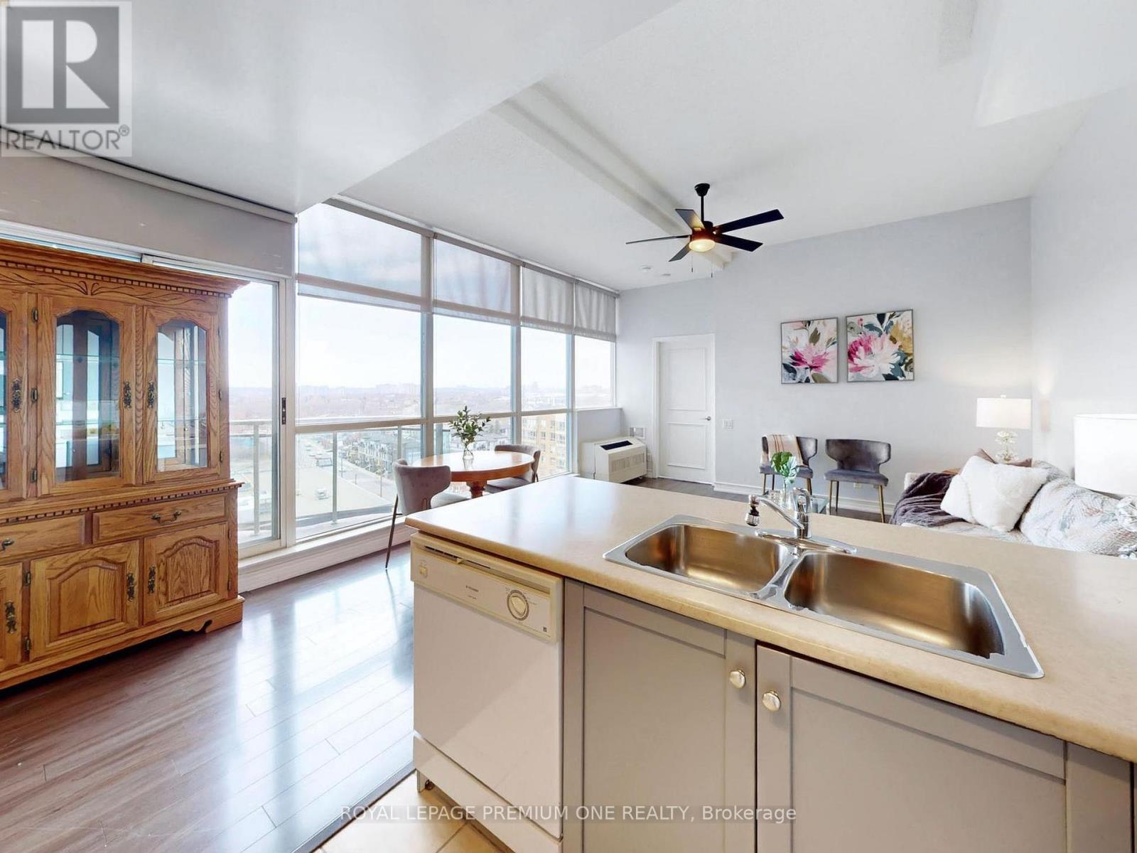 1101 - 1600 Keele Street, Toronto, Ontario  M6N 5J1 - Photo 13 - W13750116