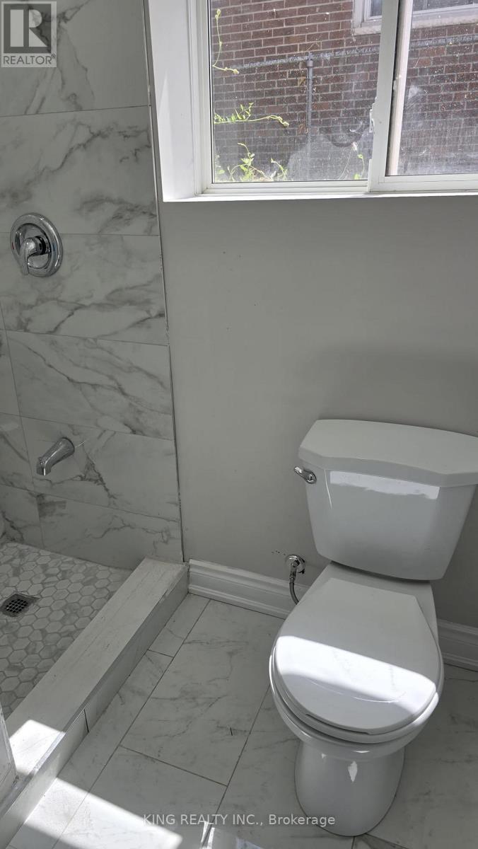 3412 Monica Drive, Mississauga, Ontario  L4T 3E7 - Photo 17 - W13750122