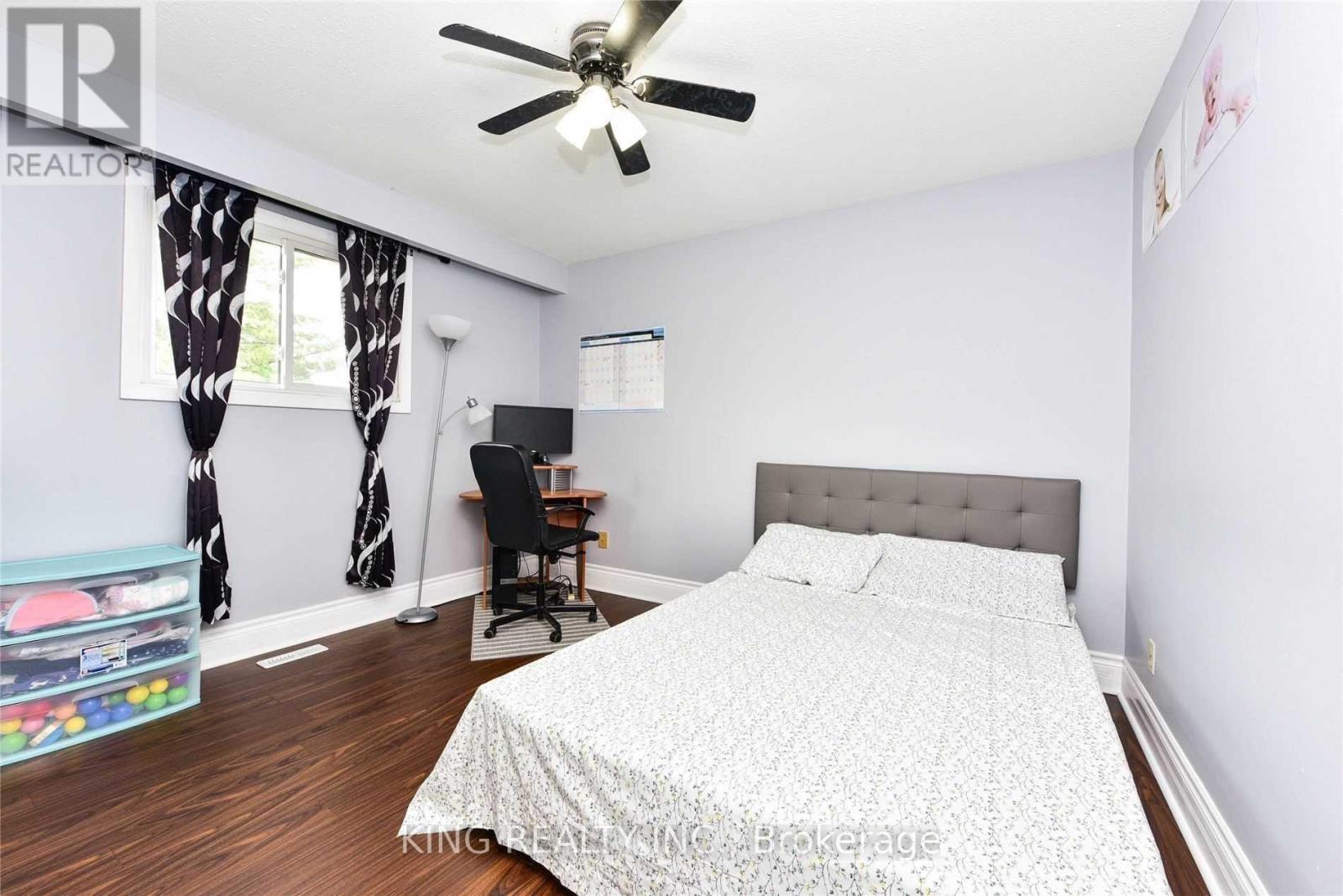 3412 Monica Drive, Mississauga, Ontario  L4T 3E7 - Photo 6 - W13750122