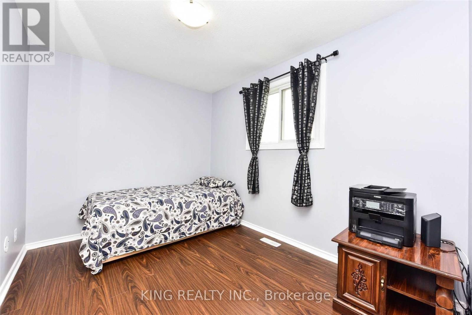 3412 Monica Drive, Mississauga, Ontario  L4T 3E7 - Photo 8 - W13750122