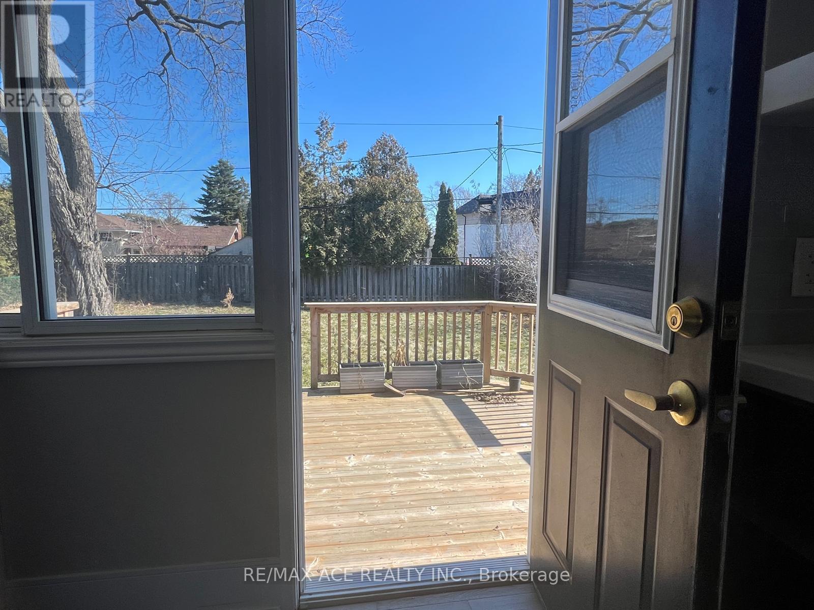 5132 Cherryhill Crescent, Burlington, Ontario  L7L 4C2 - Photo 7 - W13750130