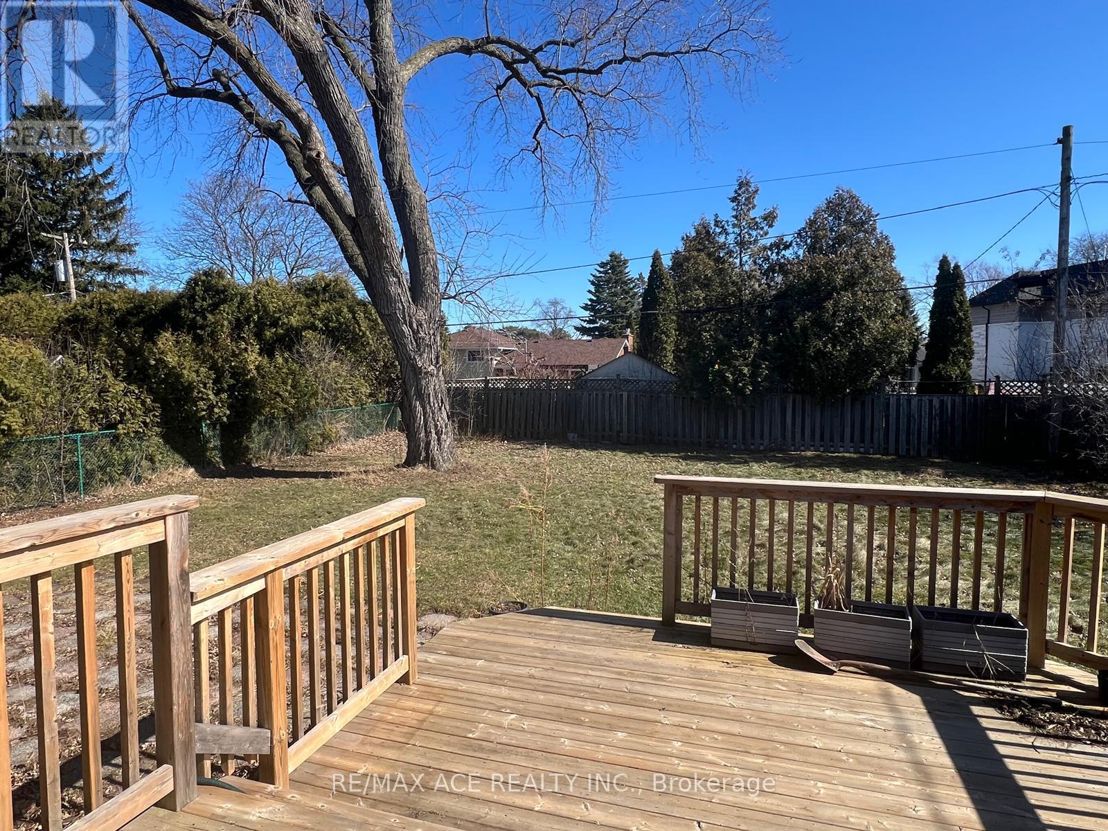 5132 Cherryhill Crescent, Burlington, Ontario  L7L 4C2 - Photo 9 - W13750130