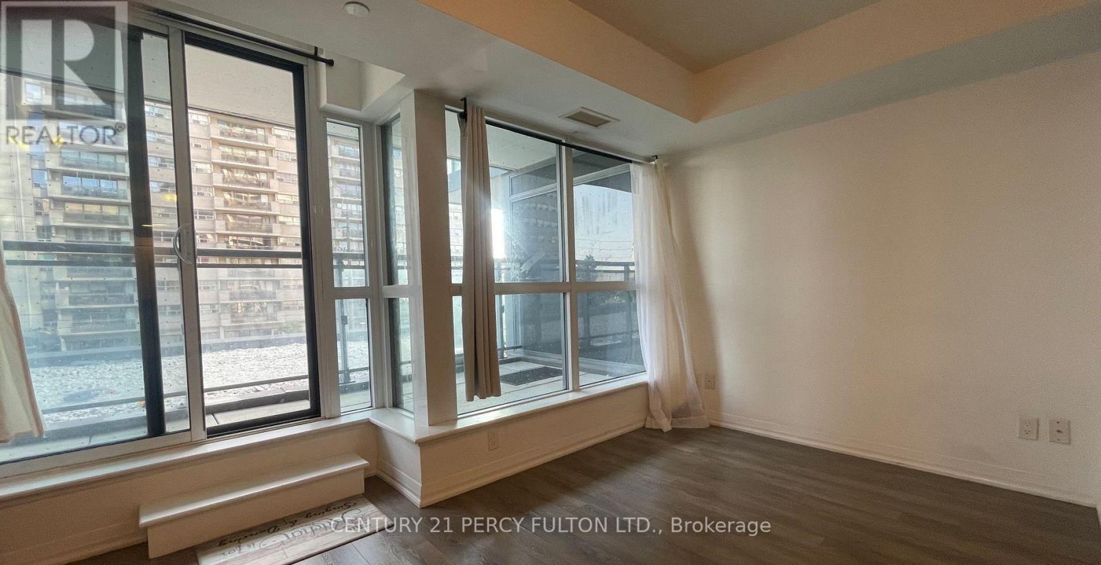 208 - 30 Meadowglen Place, Toronto, Ontario M1G 0A6 - Photo 11 - E13610982