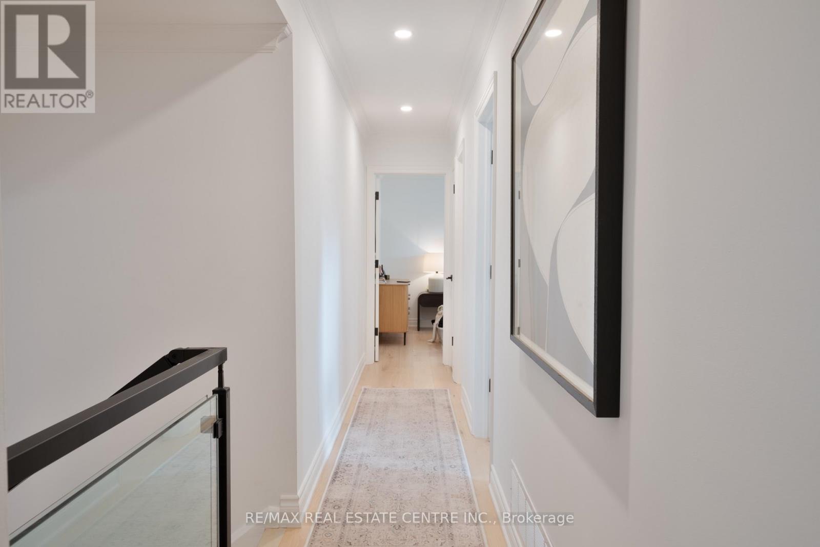 2221 Wyandotte Drive, Oakville, Ontario L6L 2T4 - Photo 10 - W13749916