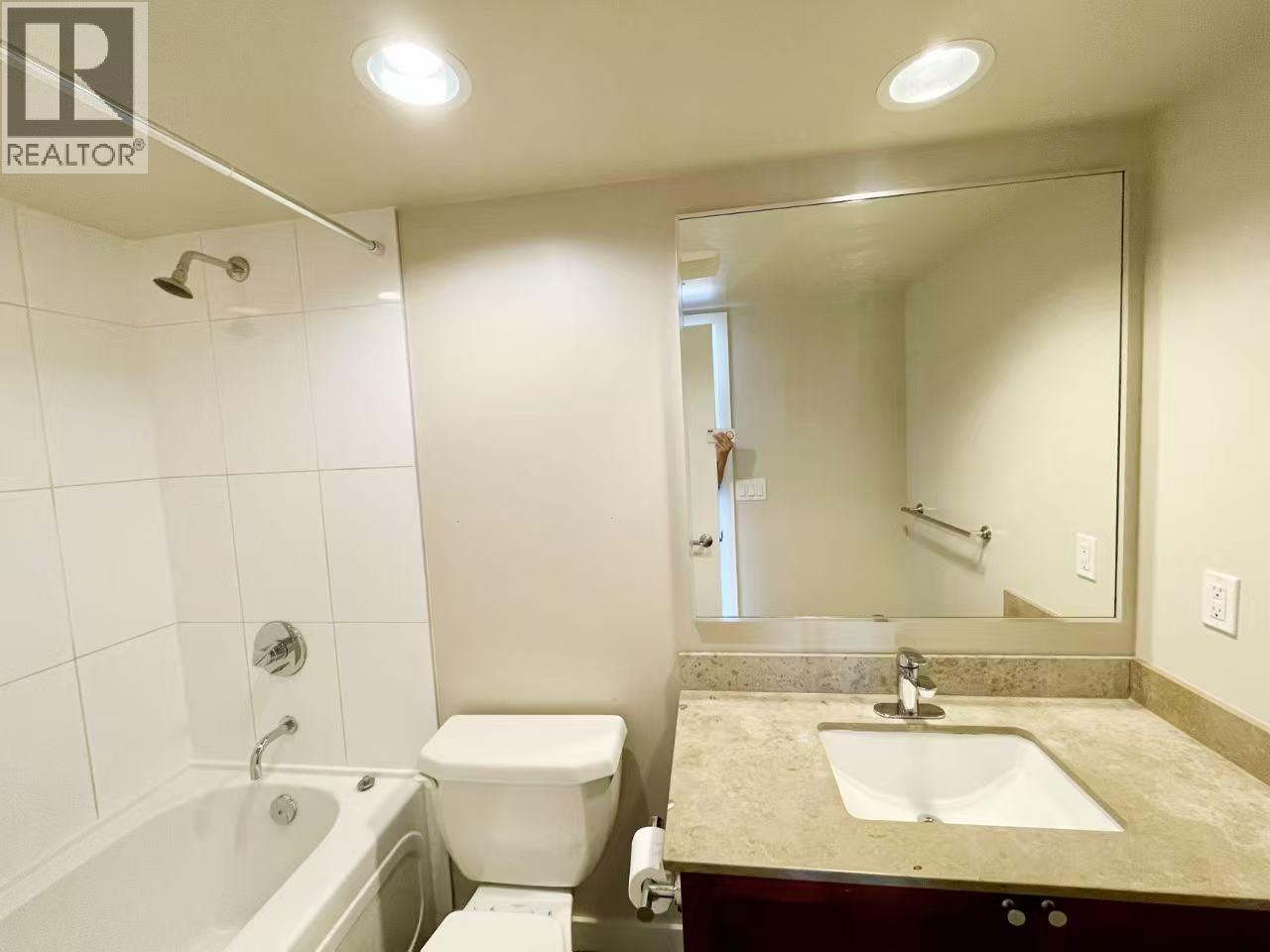 24xx 7088 Salisbury Avenue, Burnaby, British Columbia  V5E 0A4 - Photo 8 - R3160732