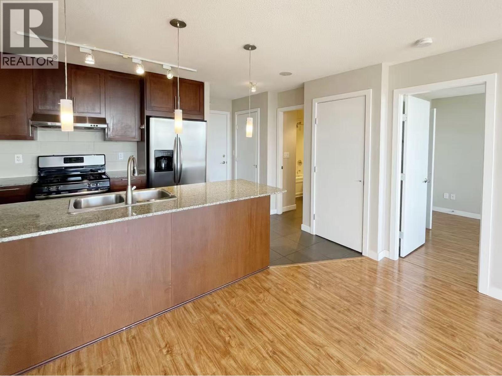 24xx 7088 Salisbury Avenue, Burnaby, British Columbia  V5E 0A4 - Photo 2 - R3160732