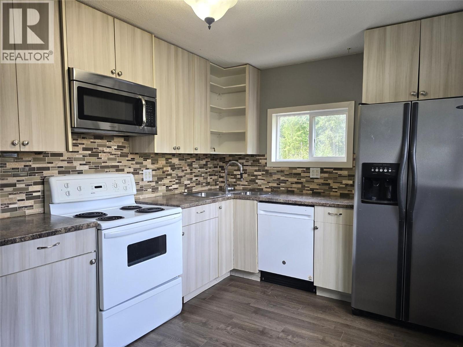 15 Lodge Drive, Clearwater, British Columbia  V0E 1N2 - Photo 28 - 10399999