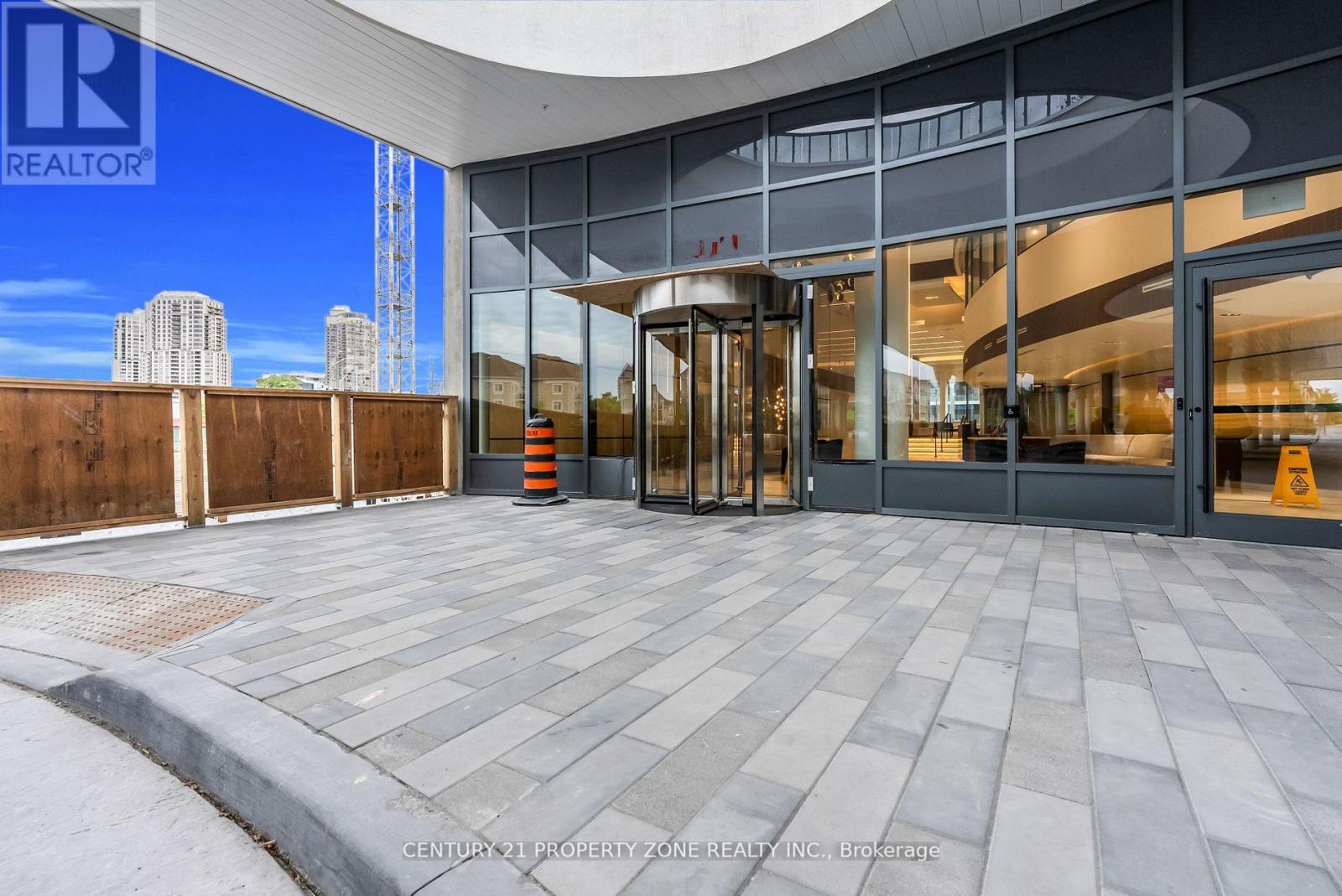 2709 - 5105 Hurontario St Street, Mississauga, Ontario  L4Z 0C9 - Photo 2 - W13749998