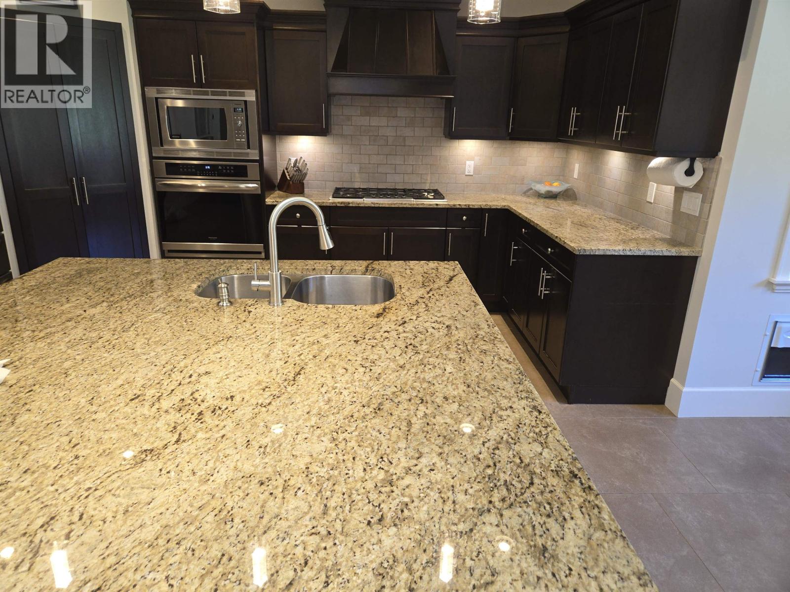 13422 235 Street, Maple Ridge, British Columbia  V4R 2W3 - Photo 6 - R3161482