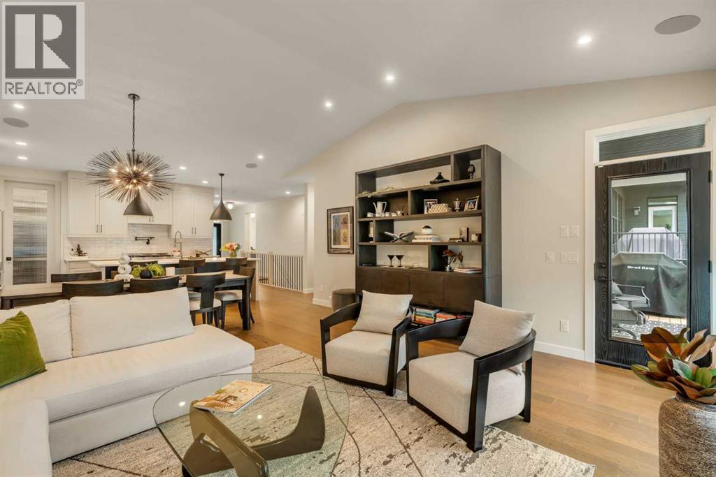 648 Shawnee Terrace Sw, Calgary, Alberta  T2Y 0T5 - Photo 6 - A2342226