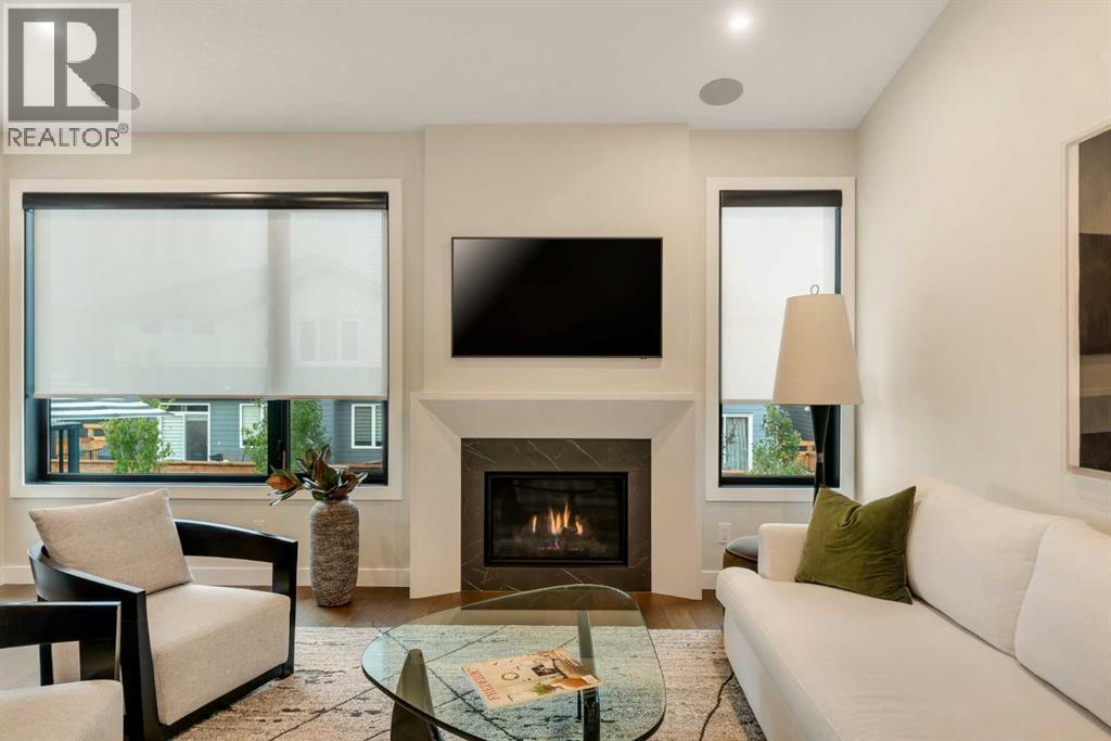 648 Shawnee Terrace Sw, Calgary, Alberta  T2Y 0T5 - Photo 4 - A2342226