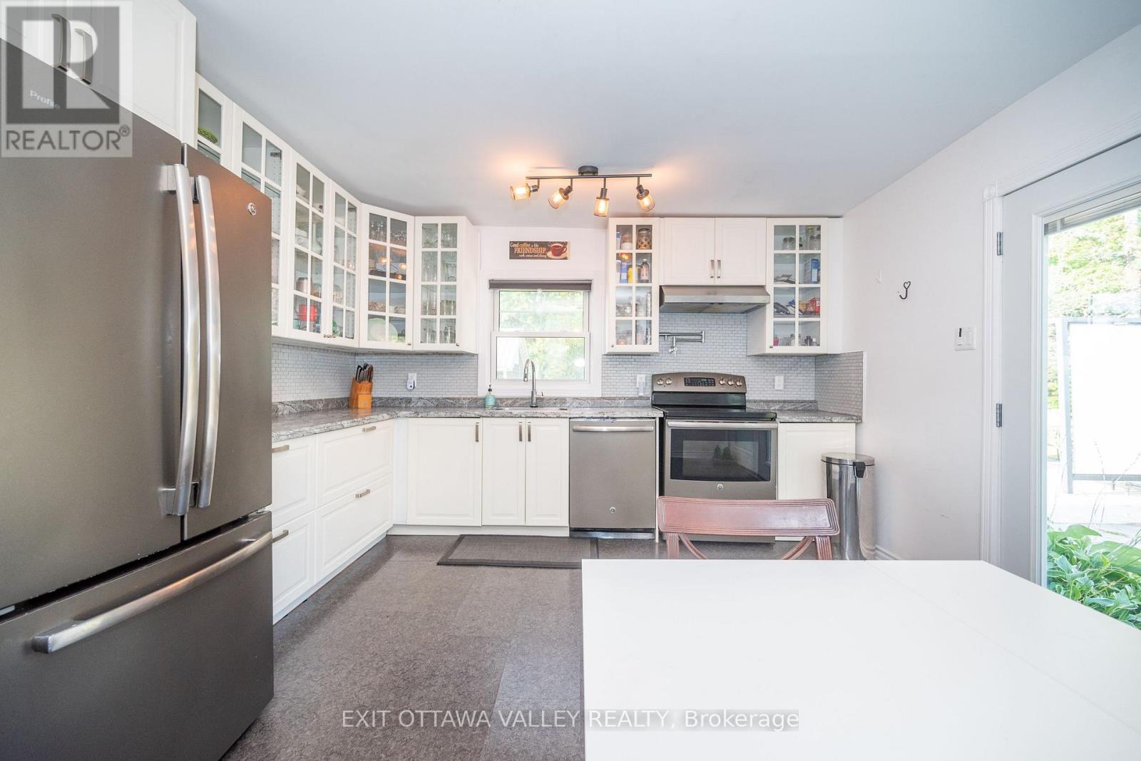 12476 60 Highway, North Algona Wilberforce, Ontario  K0J 1X0 - Photo 11 - X13750156