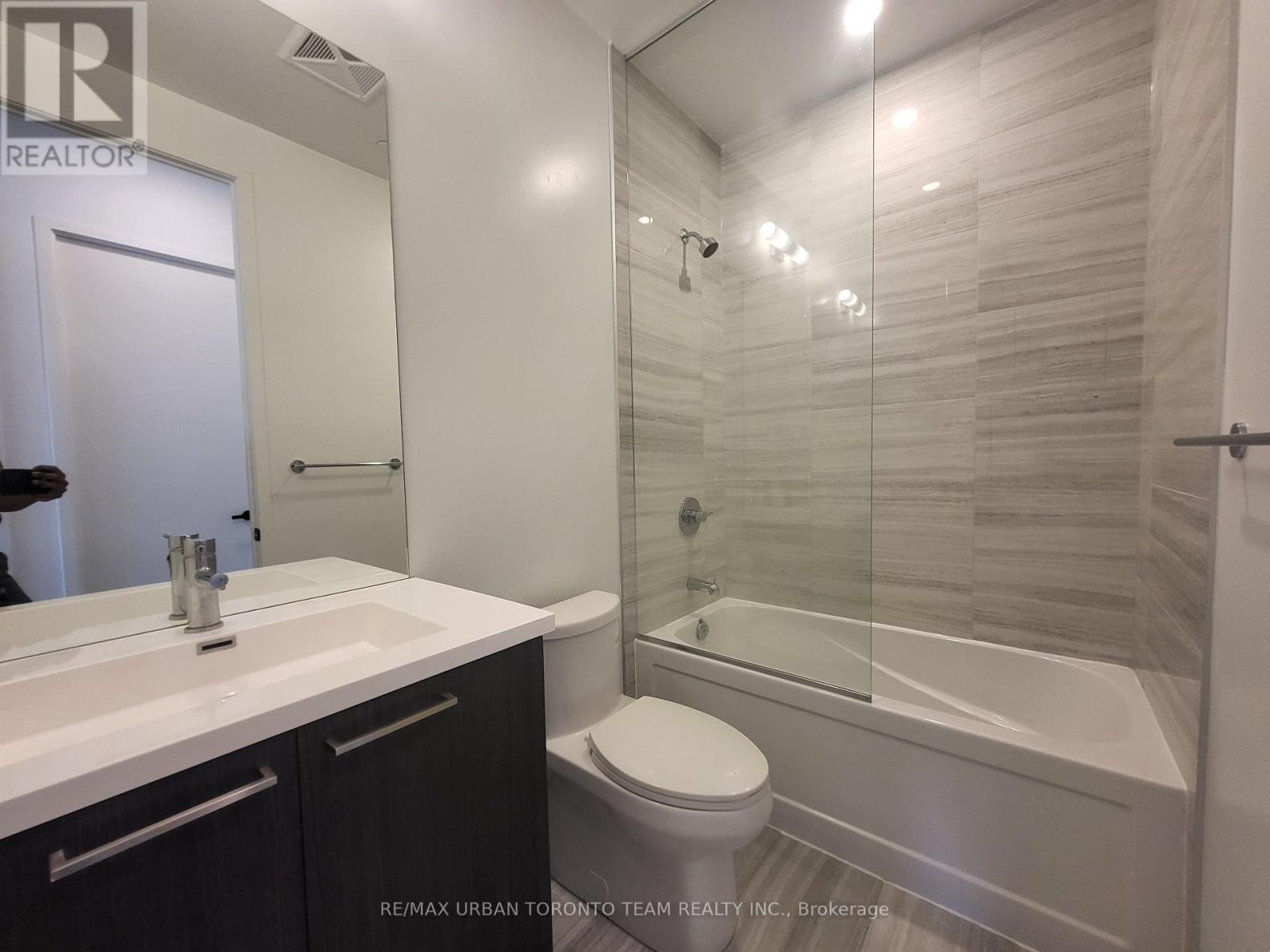111 - 195 Commerce Street, Vaughan, Ontario  L4K 0P9 - Photo 12 - N13750148