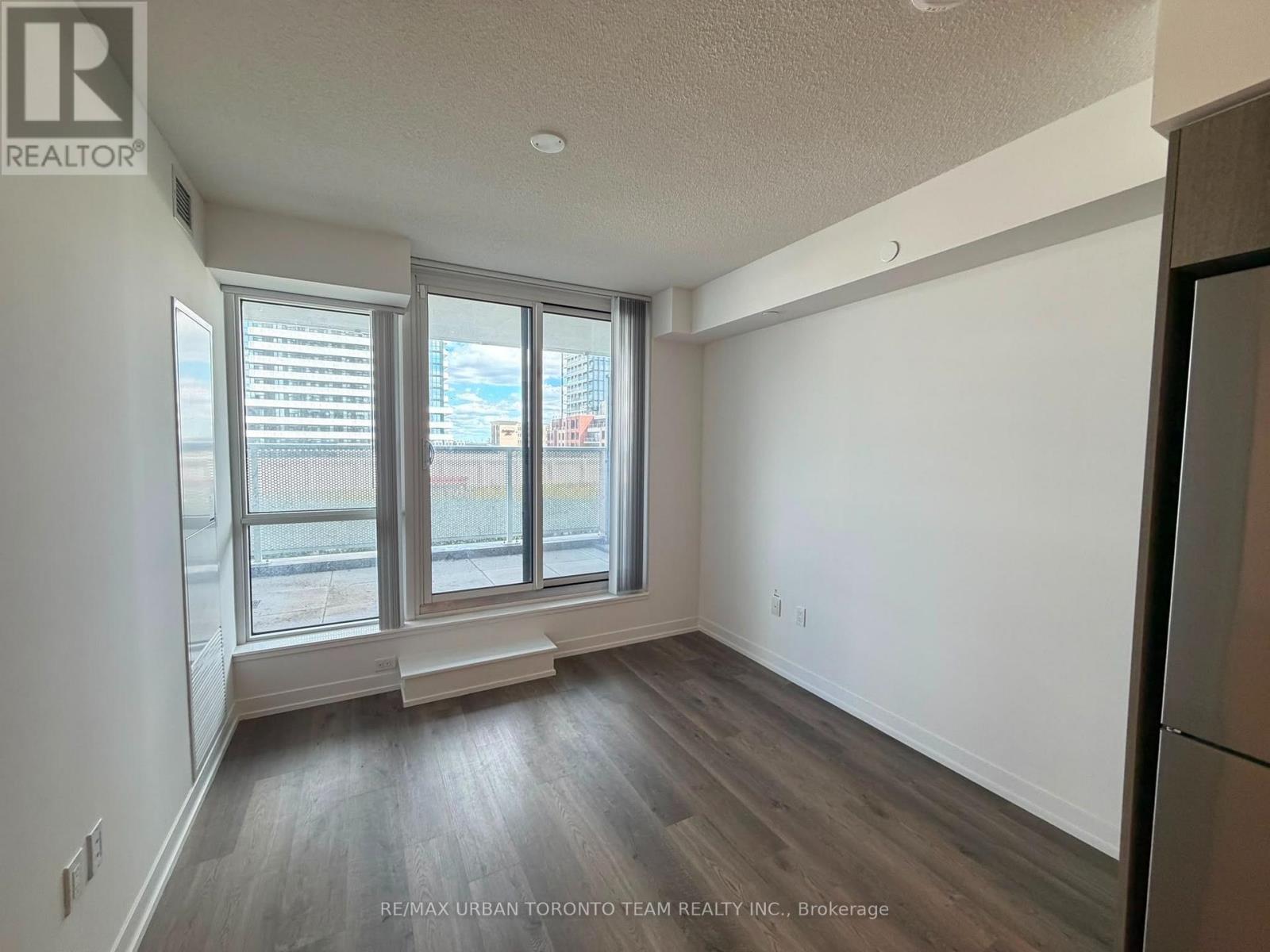 301 - 195 Commerce Street, Vaughan, Ontario  L4K 0P9 - Photo 7 - N13750160