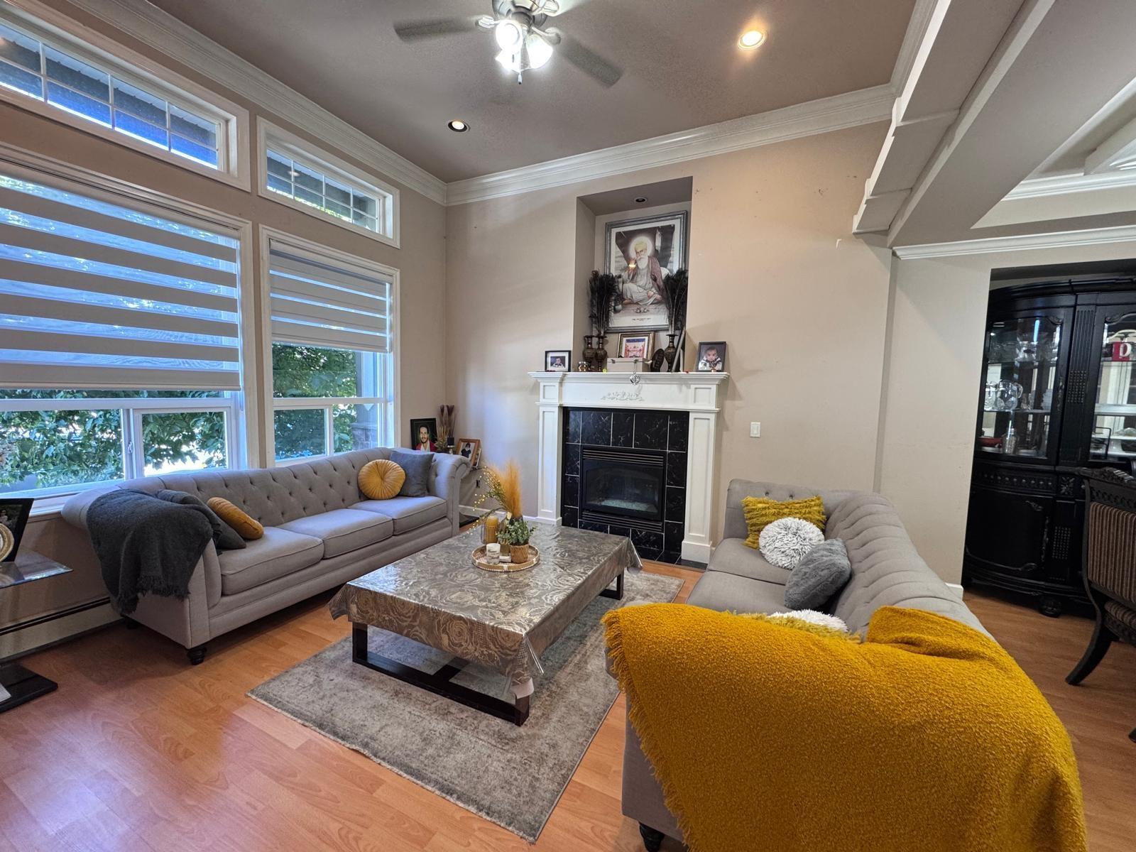 14616 67a Avenue, Surrey, British Columbia  V3S 0Z4 - Photo 2 - R3159946