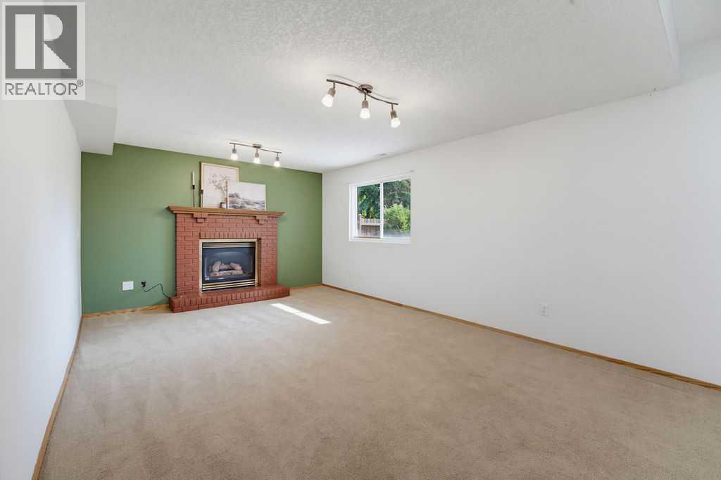 23 Hawksbrow Road Nw, Calgary, Alberta  T3G 2S8 - Photo 37 - A2341009