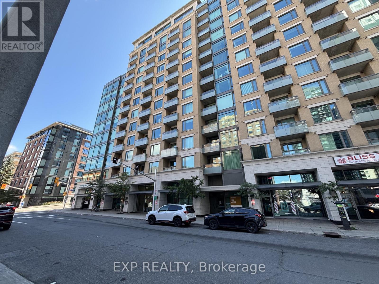 414 - 238 BESSERER STREET, Ottawa, Ontario