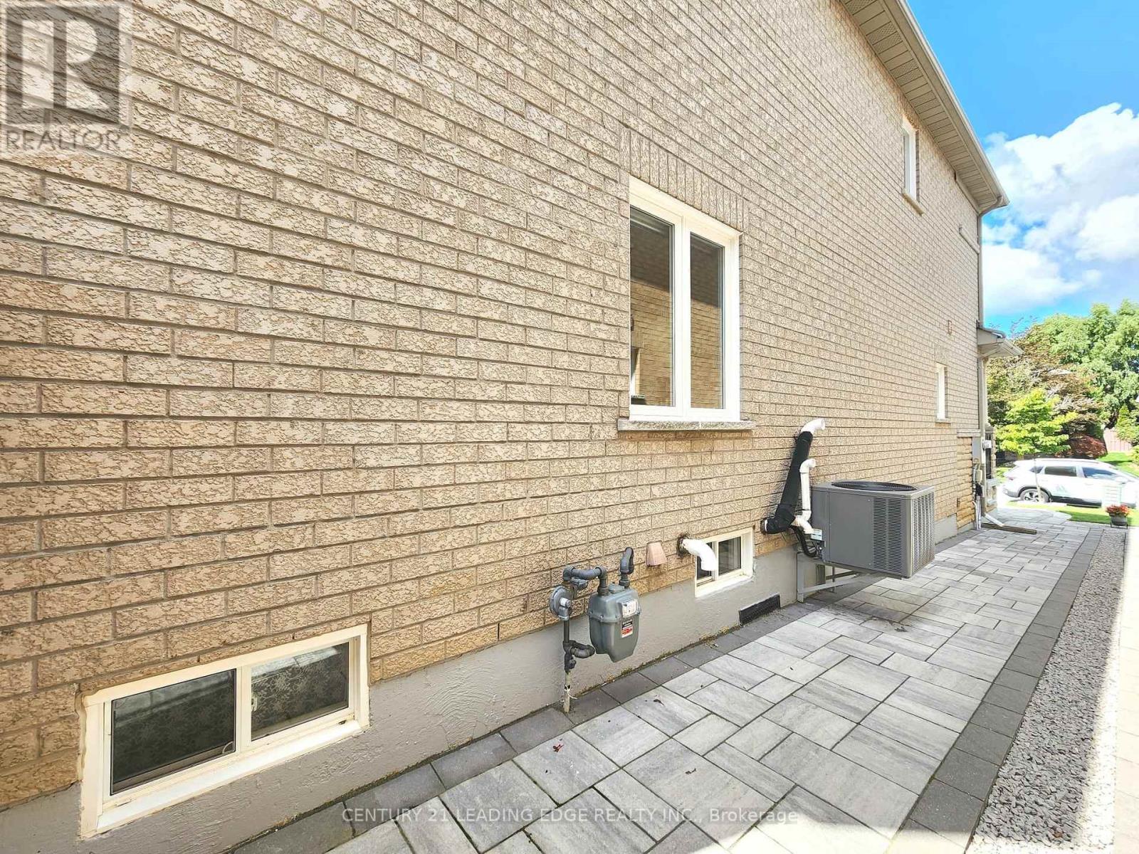 19 Kingly Crest Way, Vaughan, Ontario  L4H 1M8 - Photo 4 - N13750174