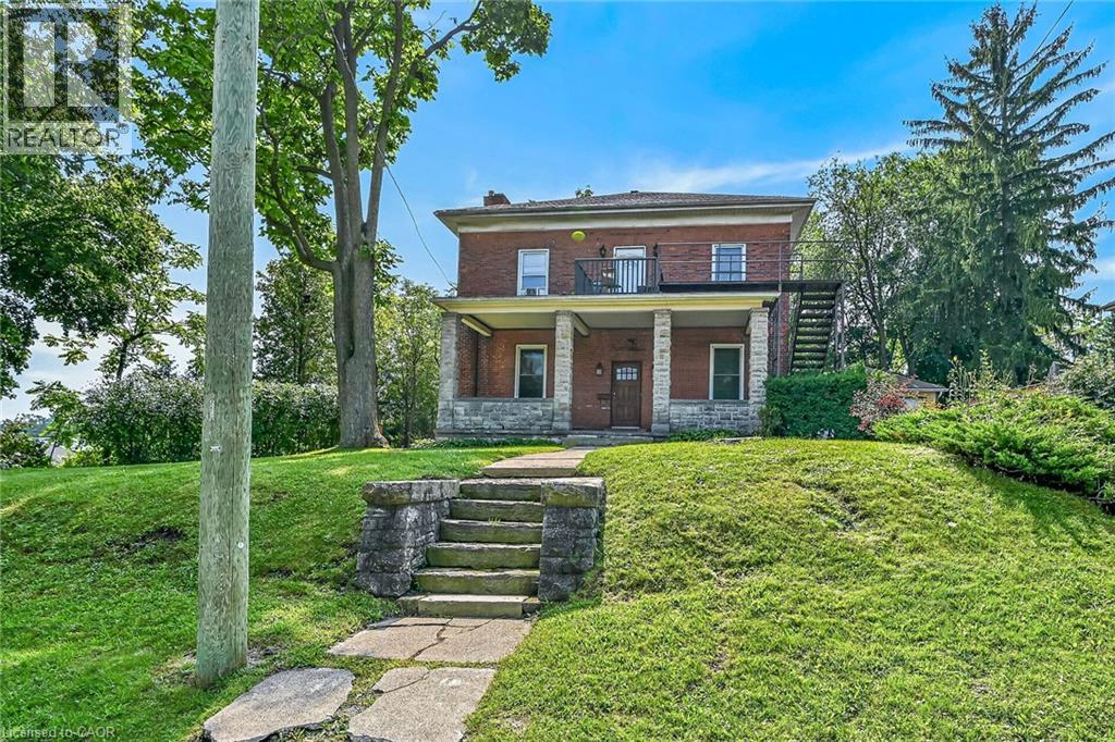 15 St David Street W, Thorold, Ontario  L2V 2L1 - Photo 3 - 40860249