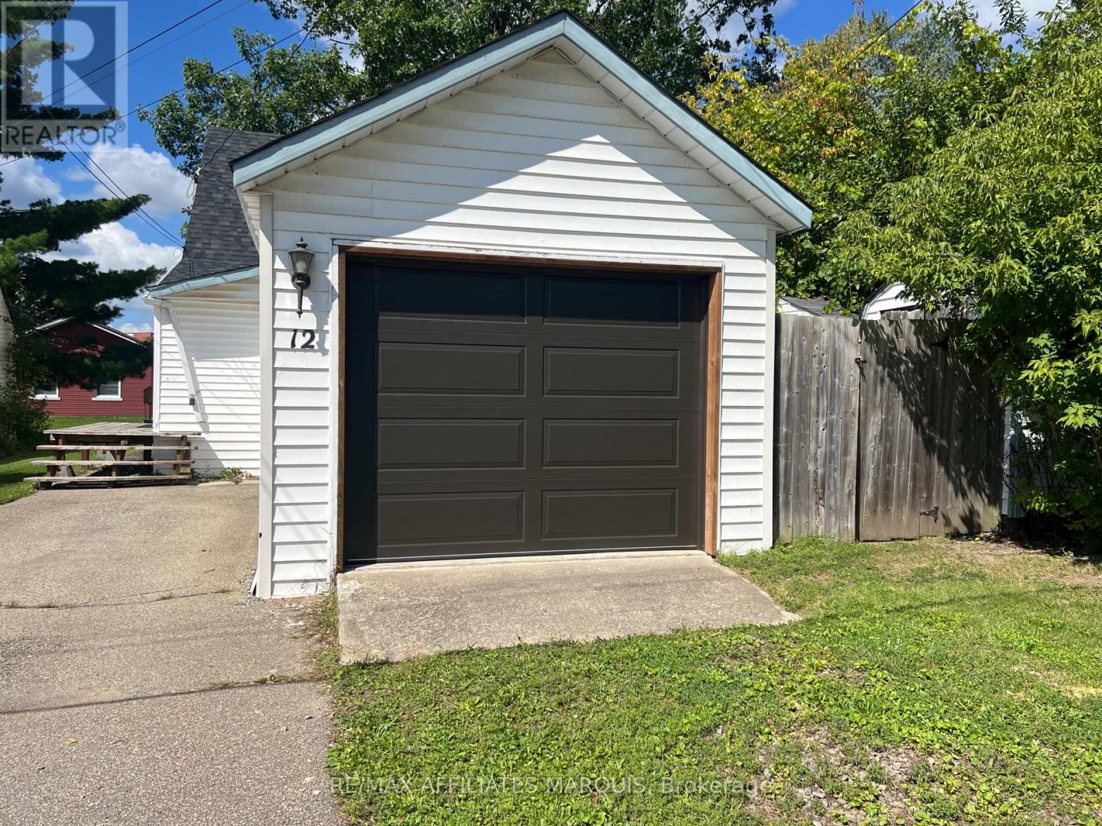 12 Churchill Crescent, Smiths Falls, Ontario  K7A 3H4 - Photo 33 - X13525278