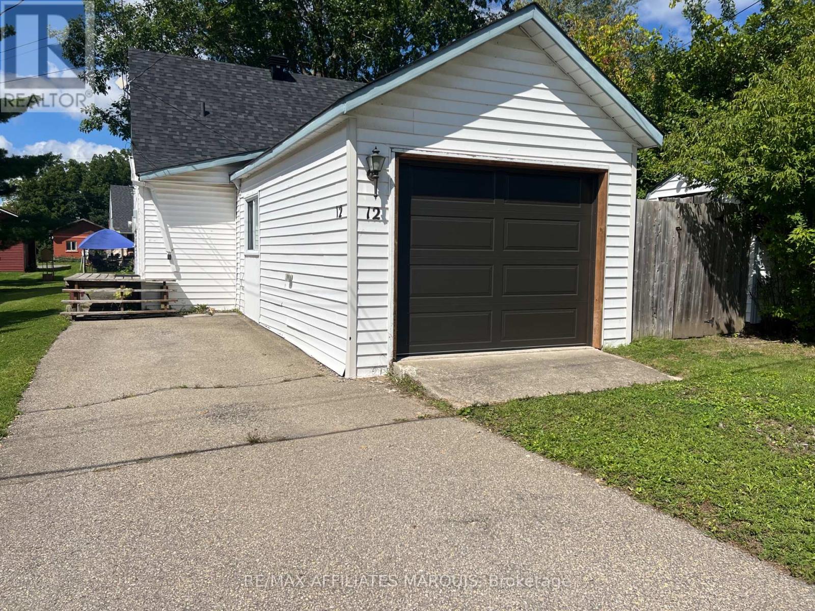 12 Churchill Crescent, Smiths Falls, Ontario  K7A 3H4 - Photo 32 - X13525278