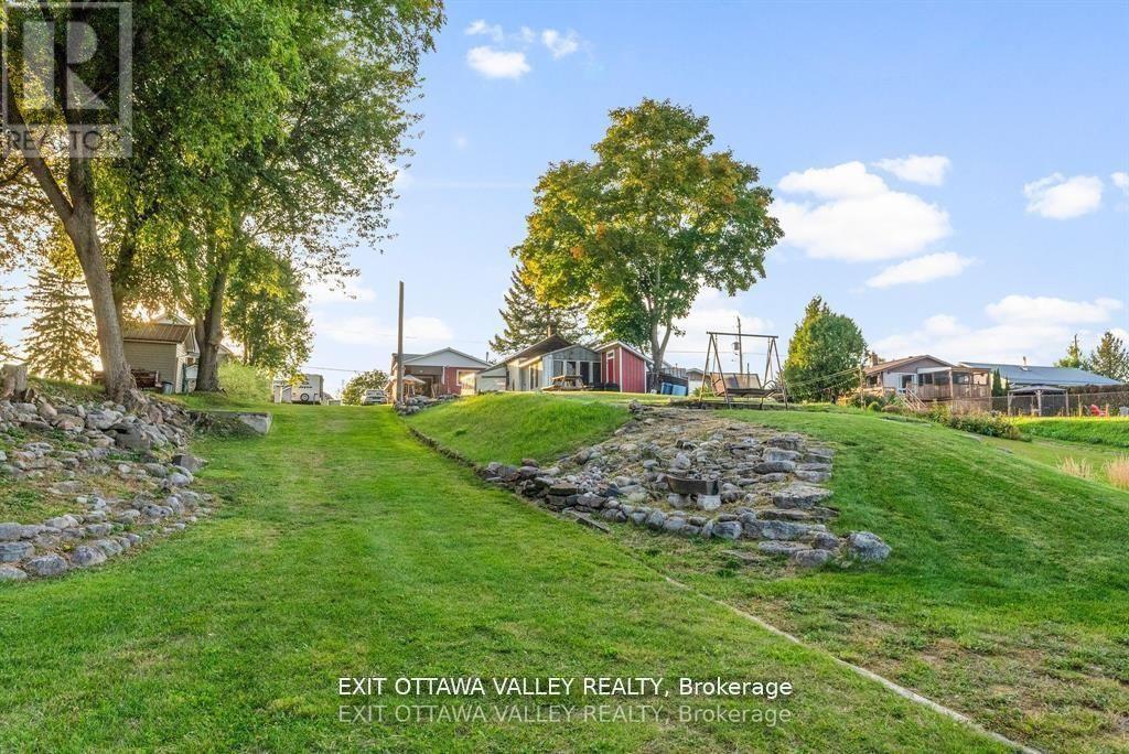 44 Lacroix Bay Road, Whitewater Region, Ontario  K0J 2L0 - Photo 6 - X13750186