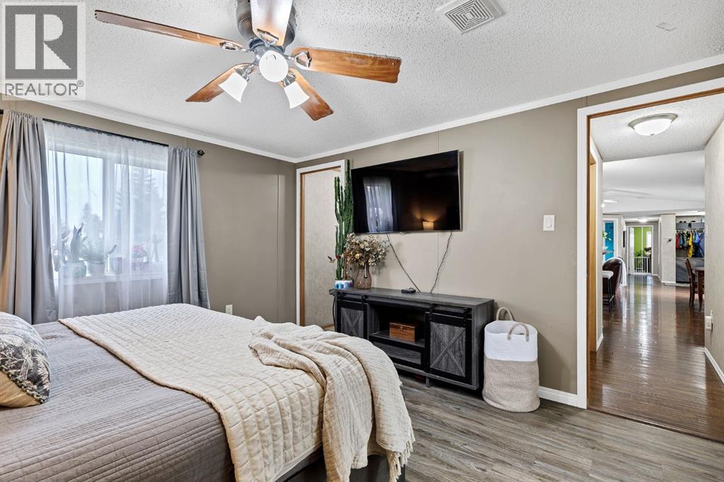 201 4 Street NW, Sundre, Alberta  T0M 1X0 - Photo 17 - A2342939