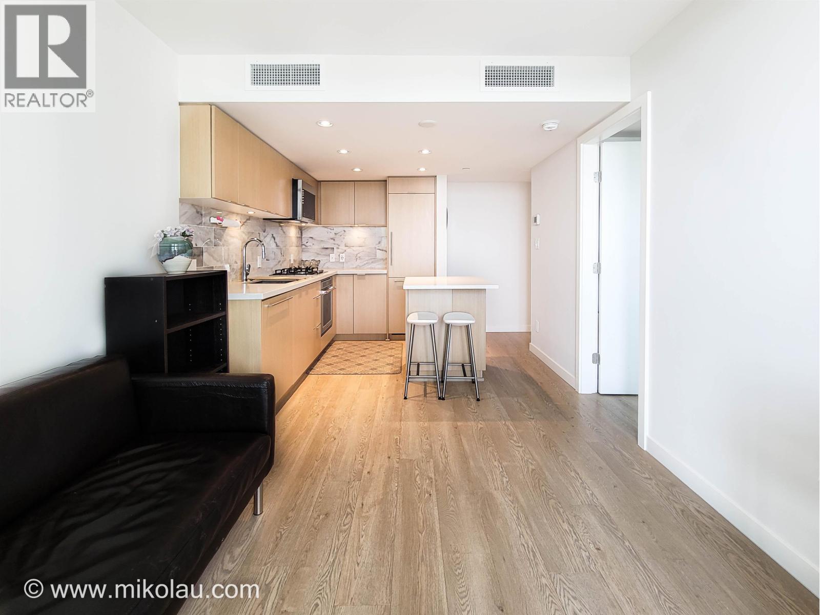 17XX 8189 CAMBIE STREET, vancouver, British Columbia