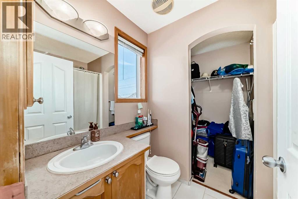 16062 Everstone Road Sw, Calgary, Alberta  T2Y 4J7 - Photo 19 - A2297084