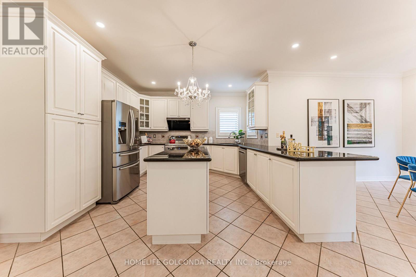30 Goldring Crescent, Markham, Ontario  L6C 1Y6 - Photo 7 - N13750216