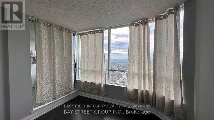 2407 - 550 Webb Drive, Mississauga, Ontario  L5B 3Y4 - Photo 9 - W13750224