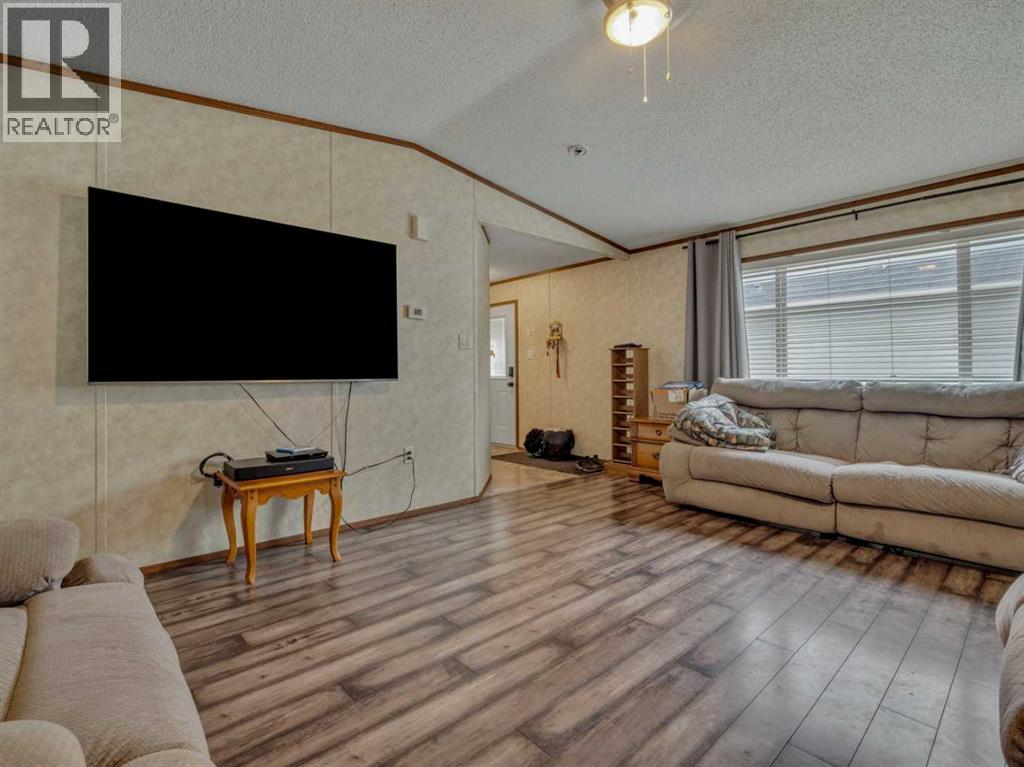 1015 Spring Street, Coaldale, Alberta  T1M 0C6 - Photo 12 - A2341885